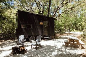 Postcard Cabins Gilchrist Springs