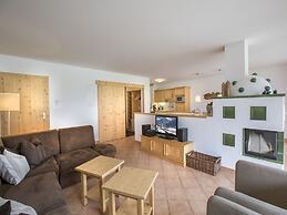 Holiday Home in Konigsleiten With Swimming Pool