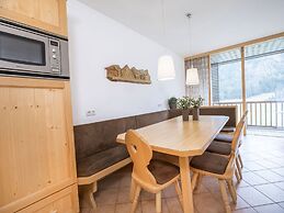 Holiday Home in Konigsleiten With Swimming Pool