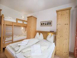 Holiday Home in Konigsleiten With Swimming Pool