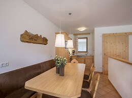 Holiday Home in Konigsleiten With Swimming Pool