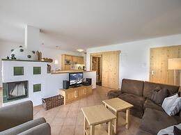 Holiday Home in Konigsleiten With Swimming Pool