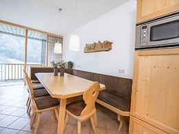 Holiday Home in Konigsleiten With Swimming Pool