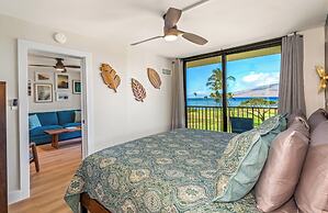 Hip Hawaiian Seaside Vistas