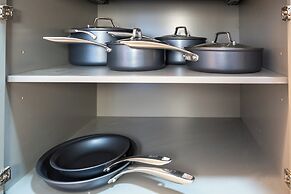 Hip Hawaiian Seaside Vistas