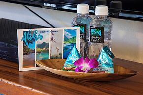 Waiohuli Beach Hale Ocean View Condos with Parking