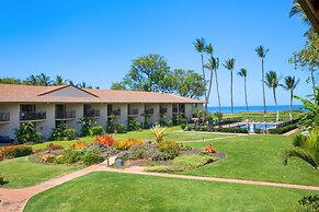 Waiohuli Beach Hale Ocean View Condos with Parking