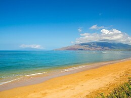 Waiohuli Beach Hale Ocean View Condos with Parking