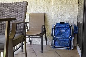 Waiohuli Beach Hale Ocean View Condos with Parking