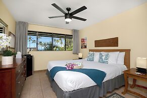 Waiohuli Beach Hale Ocean View Condos with Parking