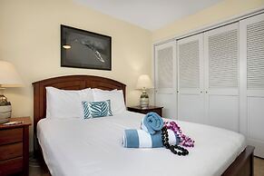 Waiohuli Beach Hale Ocean View Condos with Parking