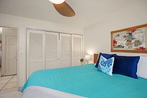 Waiohuli Beach Hale Ocean View Condos with Parking