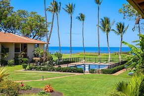 Waiohuli Beach Hale Ocean View Condos with Parking