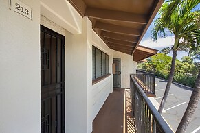 Waiohuli Beach Hale Ocean View Condos with Parking