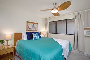 Waiohuli Beach Hale Ocean View Condos with Parking