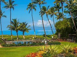 Waiohuli Beach Hale Ocean View Condos with Parking