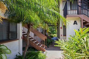 Waiohuli Beach Hale Ocean View Condos with Parking