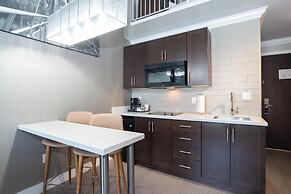 Sandman Signature Winnipeg Airport Hotel & Suites