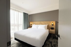 Sandman Signature Winnipeg Airport Hotel & Suites