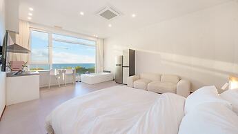 Gangreung cn6 Ocean View spa Poolvilla