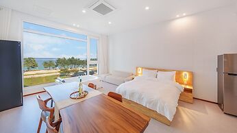 Gangreung cn6 Ocean View spa Poolvilla