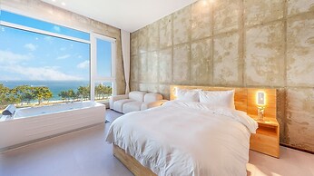 Gangreung cn6 Ocean View spa Poolvilla