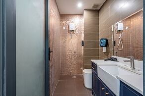 Palas House By Cozrum