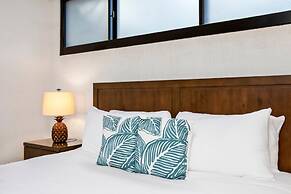 Ocean and Pool View at Papakea Resort with Parking