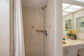 Ocean and Pool View at Papakea Resort with Parking