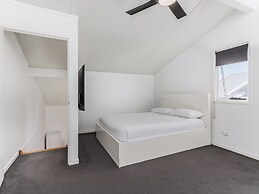 Pandanus Pocket - 13