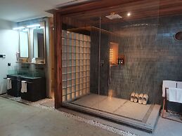 Manjing Banshan Haijing Huayuan Jiudian