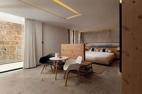 Manjing Banshan Haijing Huayuan Jiudian