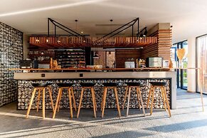 Manjing Banshan Haijing Huayuan Jiudian