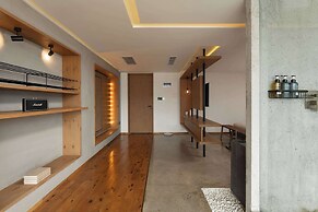 Manjing Banshan Haijing Huayuan Jiudian