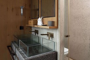 Manjing Banshan Haijing Huayuan Jiudian