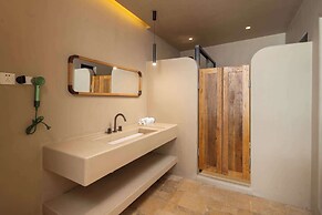 Manjing Banshan Haijing Huayuan Jiudian