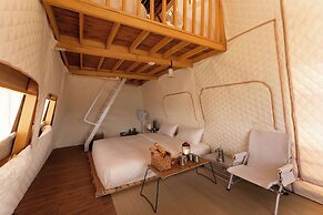 Manjing Banshan Haijing Huayuan Jiudian