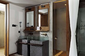 Manjing Banshan Haijing Huayuan Jiudian