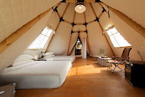 Manjing Banshan Haijing Huayuan Jiudian