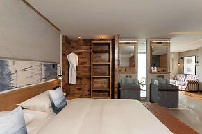 Manjing Banshan Haijing Huayuan Jiudian