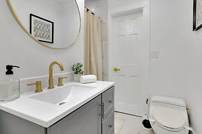 Luxury 7BR Buckhead Oasis w Pool Gameroom Firepit