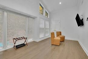 Luxury 7BR Buckhead Oasis w Pool Gameroom Firepit