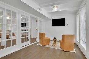 Luxury 7BR Buckhead Oasis w Pool Gameroom Firepit