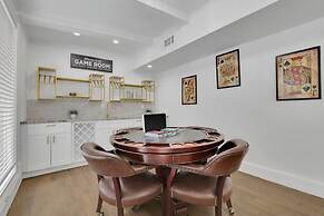 Luxury 7BR Buckhead Oasis w Pool Gameroom Firepit