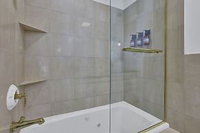 Luxury 7BR Buckhead Oasis w Pool Gameroom Firepit