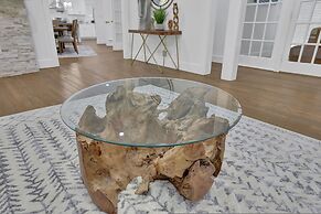 Luxury 7BR Buckhead Oasis w Pool Gameroom Firepit