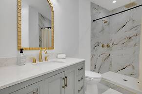 Luxury 7BR Buckhead Oasis w Pool Gameroom Firepit