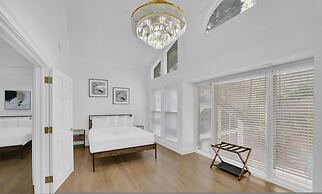 Luxury 7BR Buckhead Oasis w Pool Gameroom Firepit