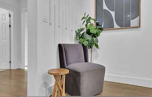 Luxury 7BR Buckhead Oasis w Pool Gameroom Firepit