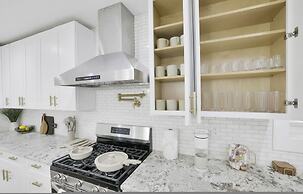 Luxury 7BR Buckhead Oasis w Pool Gameroom Firepit